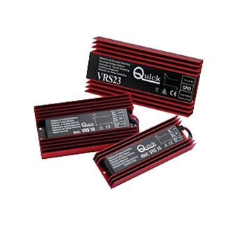 Quick VRS feszültségátalakító 24V-ról 12V-ra – VRS16, max. 12 A tartós / 16 A csúcs, 170×105×35 mm, 550 g